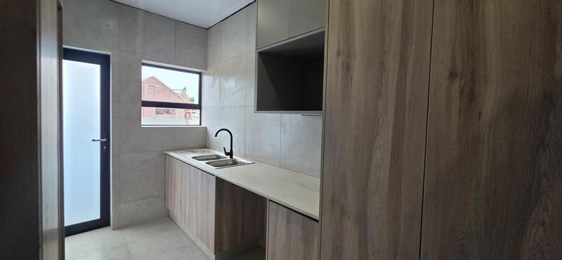 3 Bedroom Property for Sale in Outeniquasbosch Western Cape